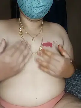 Chat soba uživo modela pirainilla