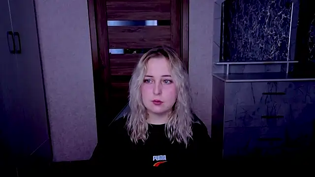 Kristy-Max Cameră chat live