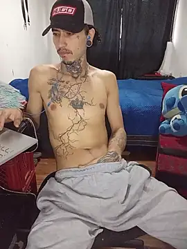 Tattoboy19cm – live chatrum