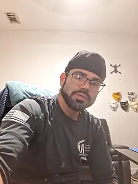 Zander823 – Naživo chatovacia miestnosť