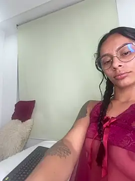 karlyn_angels – Naživo chatovacia miestnosť