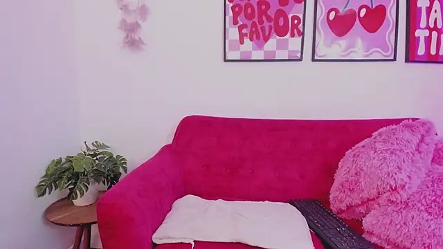zoeseven7 Adlı Modelin Canlı Sohbet Odası