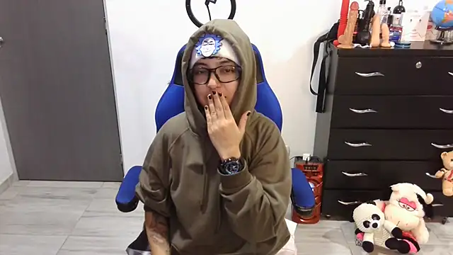 Chat soba uživo modela thomascooper7