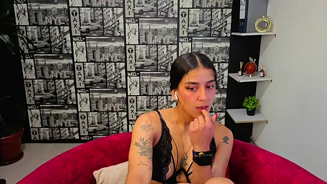 DanielaMonroe live-chat rom