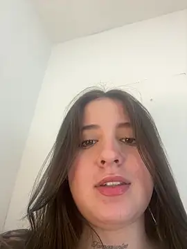 חדר צ'אט בשידור חי של Sabrina_Lennox