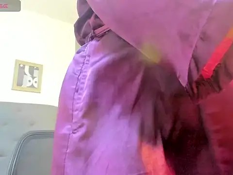 חדר צ'אט בשידור חי של mikaela_s3x