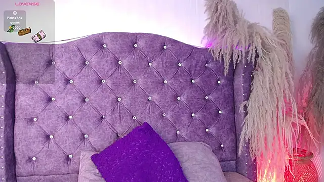 Phòng Chat Trực Tiếp Violet_Collins1