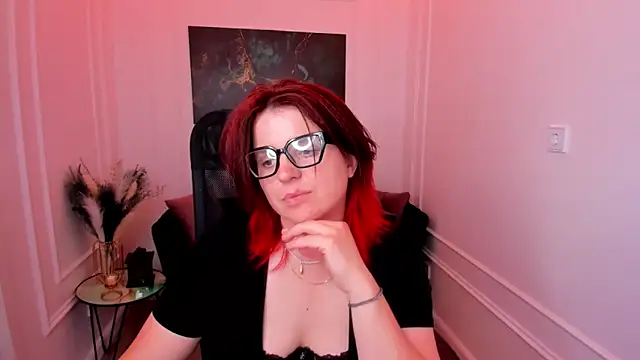 Chat soba uživo modela AmeliaDateri