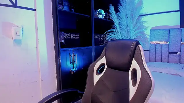 Chat soba uživo modela Nezukoo_1
