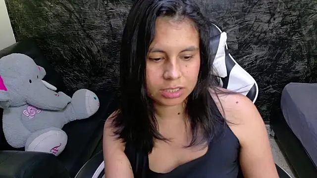 olivia_love_'s Live Chat Room