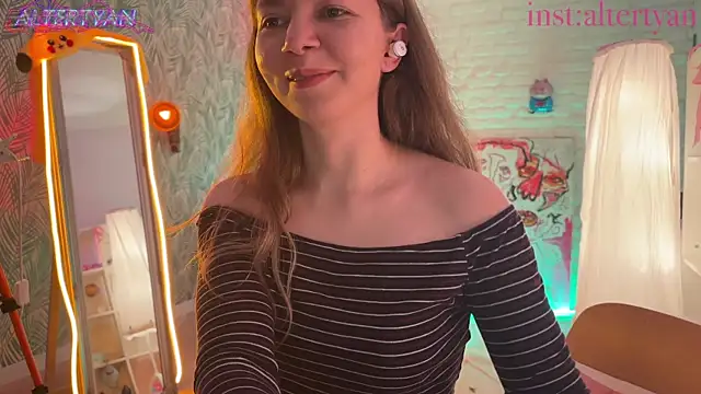 Živá chatovací místnost altertyan