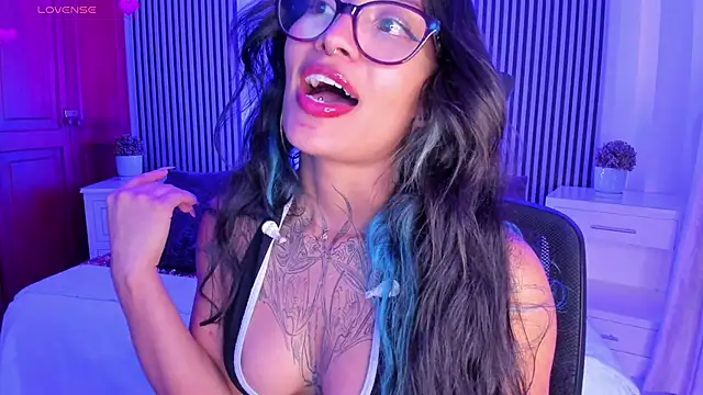 Sala de chat en directo de NicoleMonet1