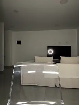Chat soba uživo modela Curlyierr