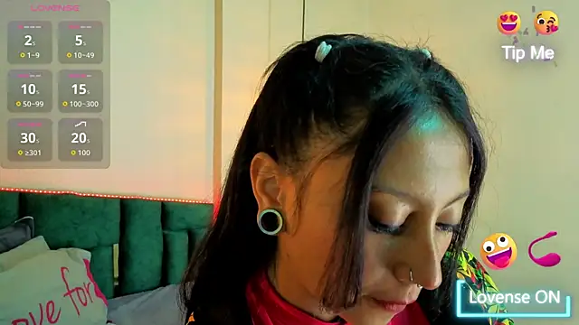 Sheilly_brown Adlı Modelin Canlı Sohbet Odası