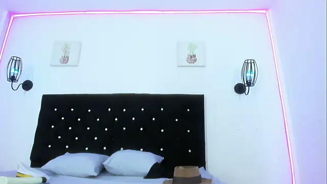 Chat soba uživo modela DaddyBlack_