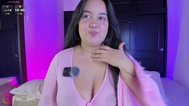 EvaBigBoobs' Live Chat Room