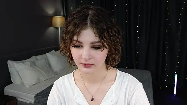 Chat ao vivo de Kira__Fluffy