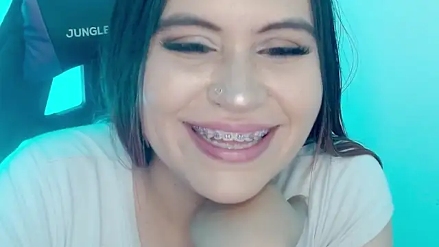 cata__gutierrez_ Live chatroom