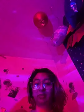 RavenEllieUniverse 실시간 채팅방