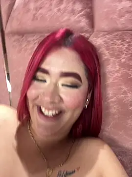 Chat soba uživo modela Saory____