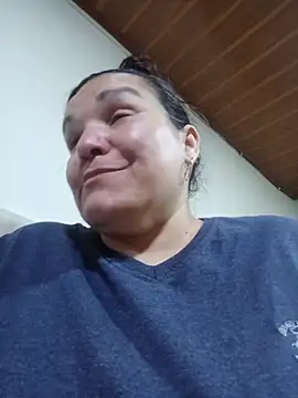 غرفة دردشة Zuleyka_69 المباشرة