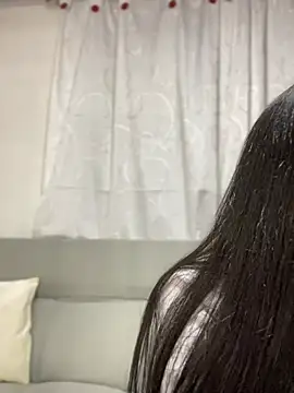 ห้องแชทสดของ charlotte_blairr