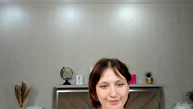 MiaKarlos Adlı Modelin Canlı Sohbet Odası