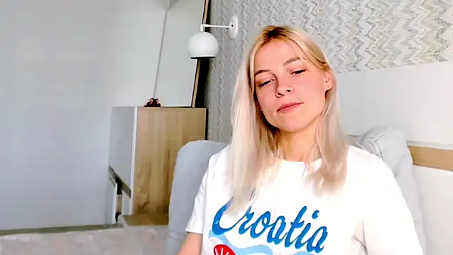FoxyKathryn Adlı Modelin Canlı Sohbet Odası