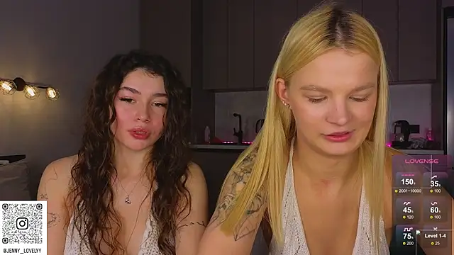 Caroline__Brown Adlı Modelin Canlı Sohbet Odası
