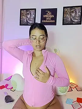 Živá chatovací místnost Raven_stonee01