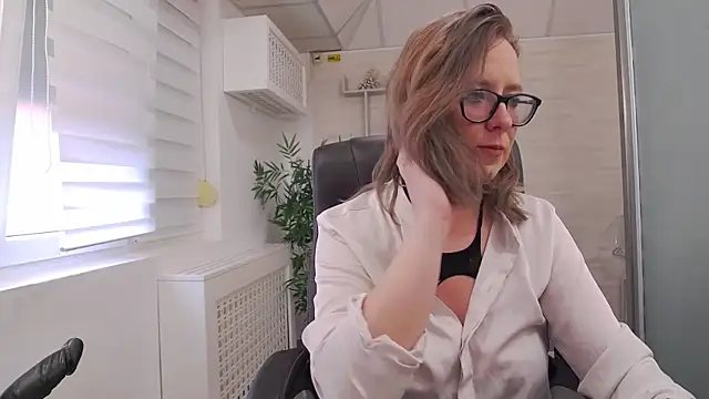 MaddyVelvet – live chatrum