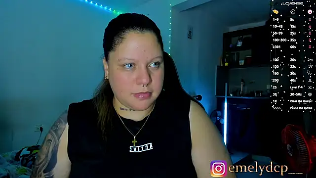 mariana_spellman's Live Chat Room
