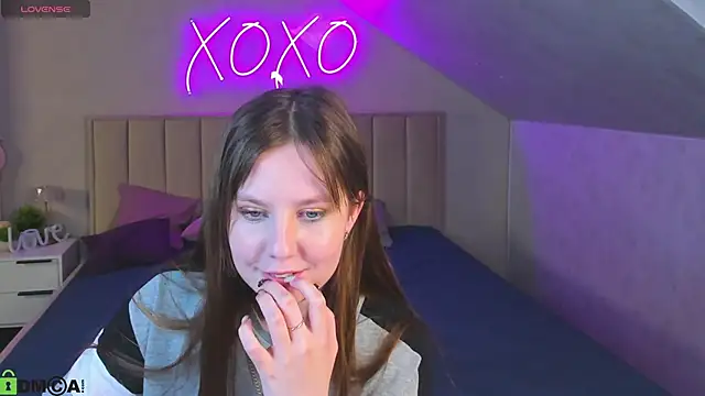 Violeta_Paul's Live Chat Room