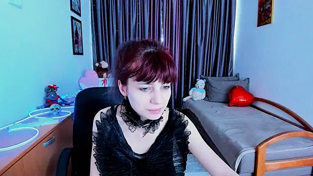 MiniLysii Adlı Modelin Canlı Sohbet Odası