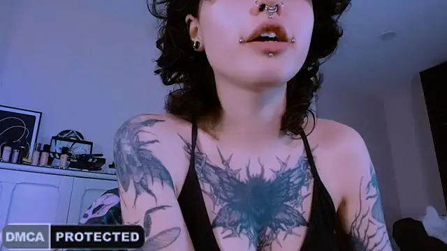 NaughtyLittleFox Live Chatrum