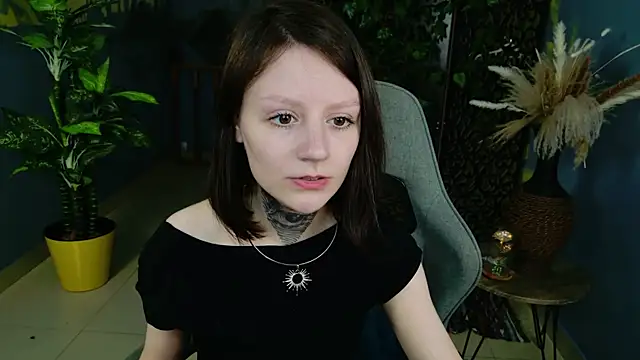 VeliraBraitberg's Live Chat Room
