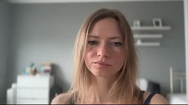 MillieShow's Live Chat Room