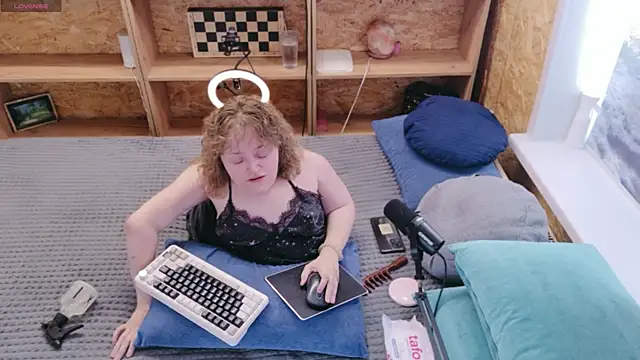 MiniNatalie – live chatrum
