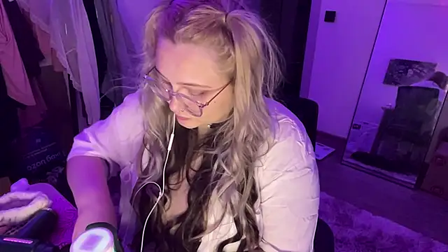 CamilaBrugliera Live Chatraum