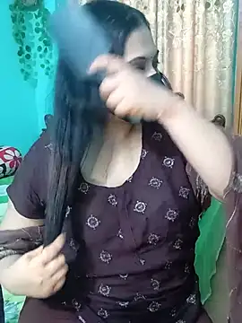 Porimoni22 Adlı Modelin Canlı Sohbet Odası