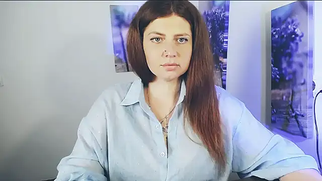 Lizzy_Love's Live Chat Room