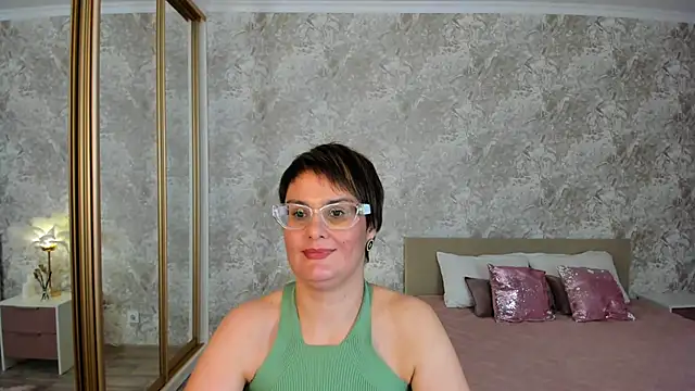 Sala de chat ao vivo de MayaNoire