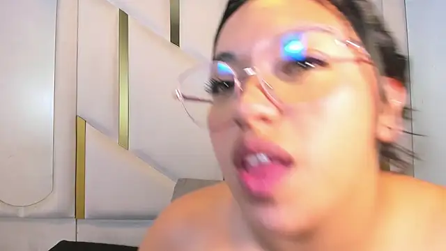IsabellRodriguez18 Live Chatraum