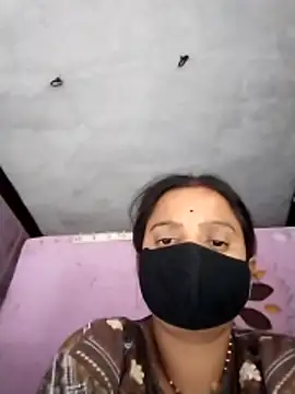 Hot_bhabhi_54 现场聊天室