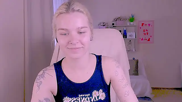 Hot_Blonda: онлайн-чат
