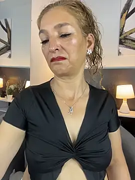 Živá chatovací místnost JennaMilf_