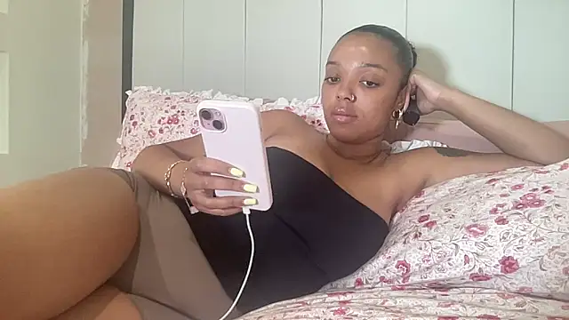 Goddess_Amara – live chatrum