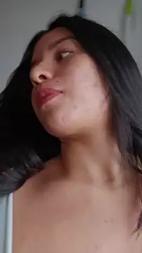 tara20_'s Live Chat Room