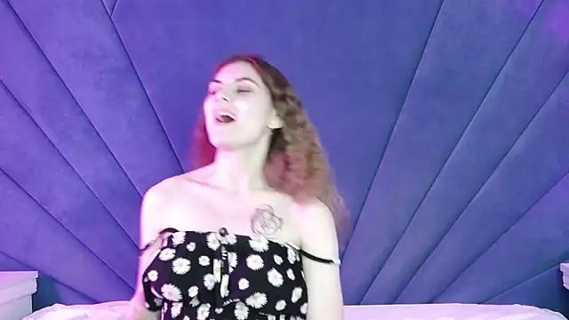 Evelisse Cameră chat live