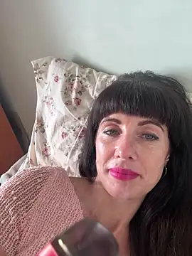 غرفة دردشة LadyLuxLover المباشرة